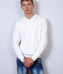 Atletic Bernard solo on sofa boys porn 6273da9e8bf8c.jpg