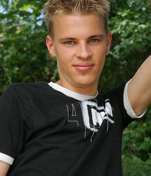 Blond Sander naked outdoors boys gay porn 6274be123206b.jpg
