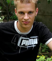 Blond Sander naked outdoors boys gay porn 6274be1740e7f.jpg