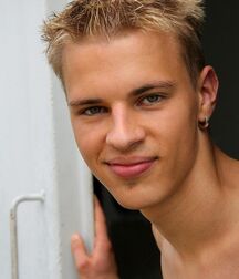 Blond Sander naked outdoors boys gay porn 6274be318e488.jpg