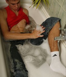 Steven sol in the bathroom gay boys porn 6274e94e3eb5c.jpg