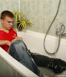 Steven sol in the bathroom gay boys porn 6274e964bde05.jpg