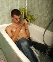Steven sol in the bathroom gay boys porn 6274e97ede44c.jpg