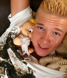 Blond Timmy jerks off on sofa boys porn