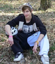 Skater Richard Hanzlik jerks off outdoors boys porn 6278cfe7956f2.jpg