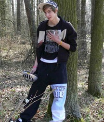 Skater Richard Hanzlik jerks off outdoors boys porn 6278cfffa2425.jpg