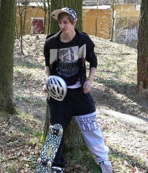 Skater Richard Hanzlik jerks off outdoors boys porn 6278d00c25f4e.jpg