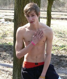 Skater Richard Hanzlik jerks off outdoors boys porn 6278d03d5be4c.jpg