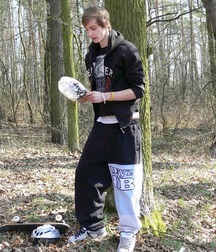 Skater Richard Hanzlik jerks off outdoors boys porn 6278d10d43540.jpg