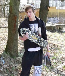 Skater Richard Hanzlik jerks off outdoors boys porn 6278d1197a386.jpg