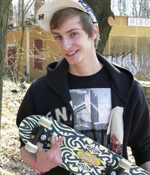 Skater Richard Hanzlik jerks off outdoors boys porn 6278d12a35182.jpg