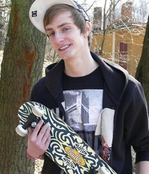 Skater Richard Hanzlik jerks off outdoors boys porn 6278d12c94250.jpg