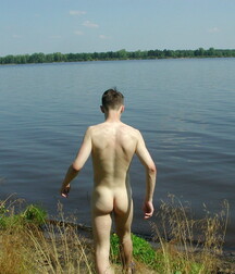 Andrey wanking and cumming outdoors boys porn 6278d8df001e0.jpg