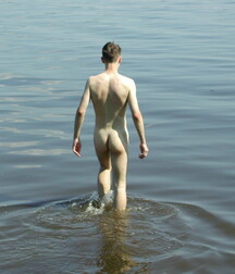 Andrey wanking and cumming outdoors boys porn 6278d8e15e0d4.jpg