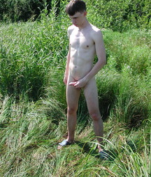 Andrey wanking and cumming outdoors boys porn 6278d920c4d3d.jpg