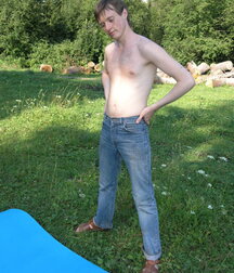  Tolik wanks & cums outdoors boys porn 6278e8ff72896.jpg