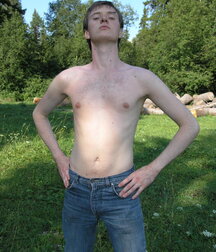  Tolik wanks & cums outdoors boys porn 6278e901f174e.jpg