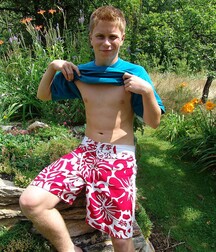 Blond teen William wanking & cumming outdoors boys porn 627a1a0a14334.jpg