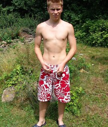 Blond teen William wanking & cumming outdoors boys porn 627a1a2650d11.jpg