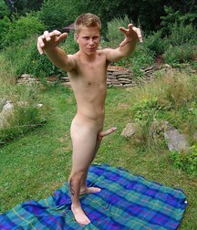 Blond teen William wanking & cumming outdoors boys porn 627a1aad6f1b6.jpg