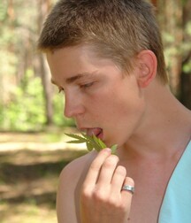 Blond teen boys porn Saw wanking & cumming outdoors 627a95f3a68ff.jpg