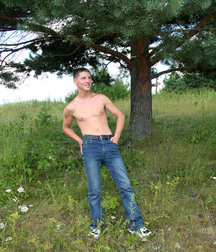 Cute Simon wanks & cums outdoors boys porn 627b67cf35a87.jpg