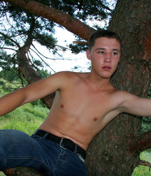 Cute Simon wanks & cums outdoors boys porn 627b67ef17628.jpg