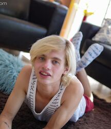 Blond Kyle Polaski solo session twink porn boys 627b6fb679e5f.jpg