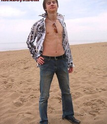 Cute Leon wanks & cums on the beach boys porn 627d243c96a9a.jpg