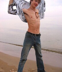 Cute Leon wanks & cums on the beach boys porn 627d24441e5b6.jpg