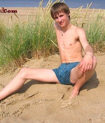 Cute Leon wanks & cums on the beach boys porn 627d24c5cc9af.jpg