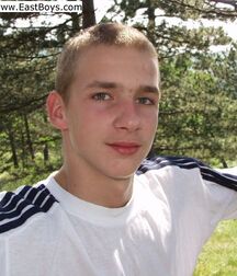 Blond Andrej solo outdoors boys porn