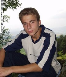 Blond Almost shows off & wanks outdoors boys porn