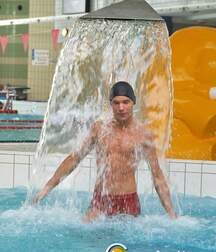 Martin has fun in the pool and even afterwards boys porn 628619c5679b4.jpg