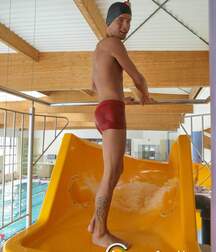 Martin has fun in the pool and even afterwards boys porn 628619dd8e40a.jpg