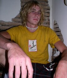 Blond twink jerks off surfer boys porn 62876a91f21f5.jpg