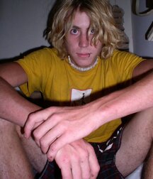 Blond twink jerks off surfer boys porn
