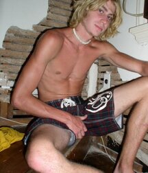 Blond twink jerks off surfer boys porn 62876abf226f3.jpg