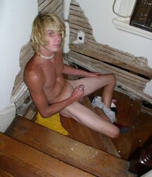Blond twink jerks off surfer boys porn 62876b31e79d4.jpg