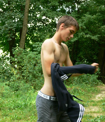 Sexy twink jerks off outdoors boys porn 628f375814e08.jpg