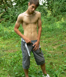 Sexy twink jerks off outdoors boys porn 628f37998a9fb.jpg