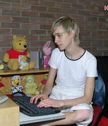 Bond teen Sam shows off & cums boys porn 628f494a1f76b.jpg