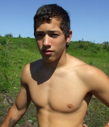 Muscle boys porn Alexis shows & jerks off outdoors 628f4f3146893.jpg