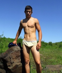 Muscle boys porn Alexis shows & jerks off outdoors 628f4f36413ea.jpg