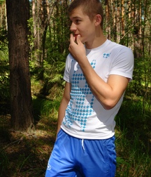 Blond teen Diamond jerks off outdoors boys porn 628f54d442670.jpg