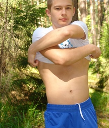 Blond teen Diamond jerks off outdoors boys porn 628f54efcf910.jpg