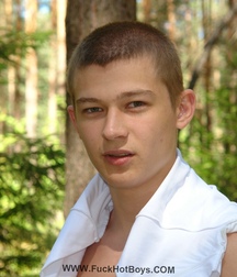 Blond teen Diamond jerks off outdoors boys porn 628f5503cd25b.jpg