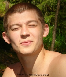 Blond teen Diamond jerks off outdoors boys porn 628f55af3dc7e.jpg