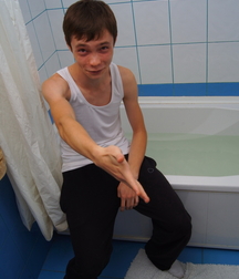 Teen Kerry solo session in the bath tube
