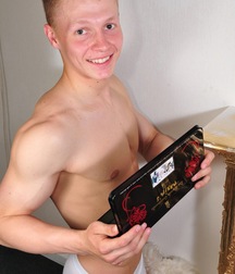 Muscle boys porn Rolan shows off and wanks 629337155b3f9.jpg
